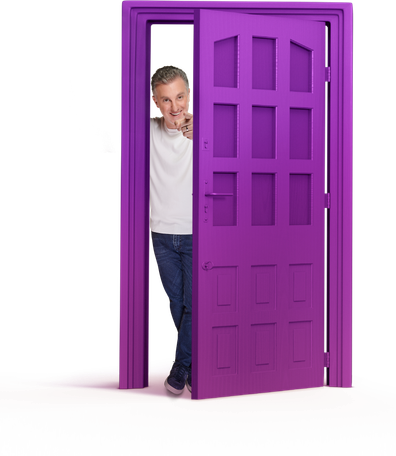 Porta roxa com pessoa